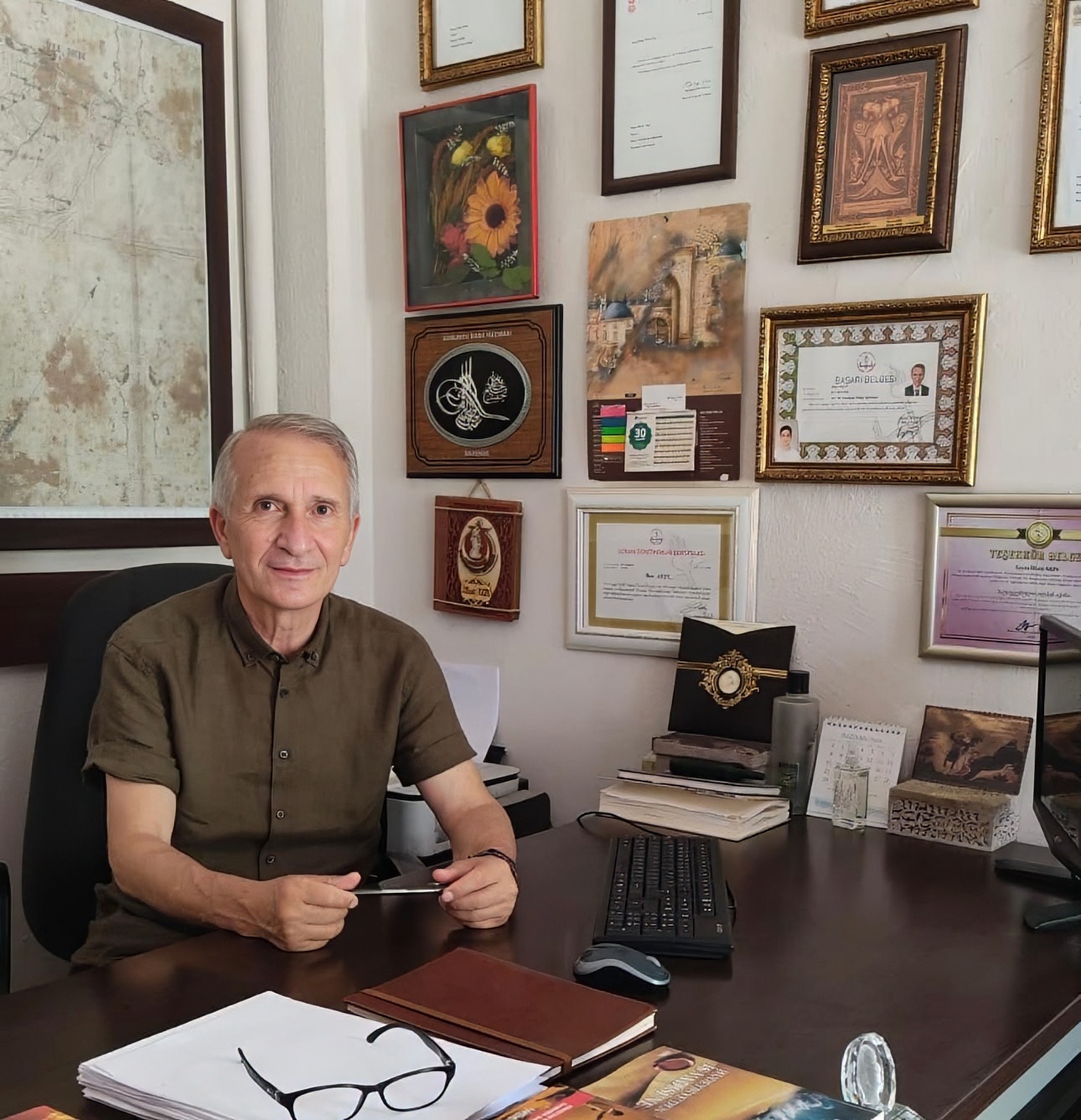 İlhan Akın at Work